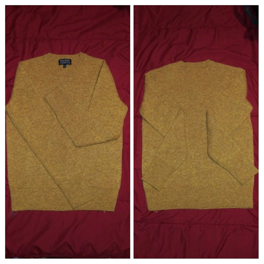 Banana Republic Gold Yarn Wool Sweater